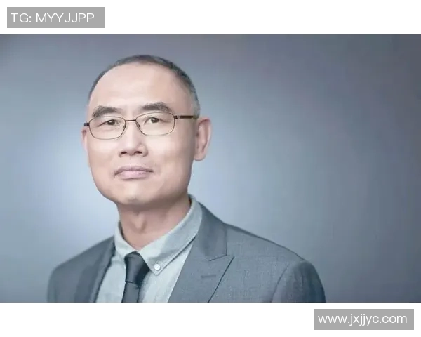 专访杨强揭秘英雄联盟成功背后的策略与创新之路